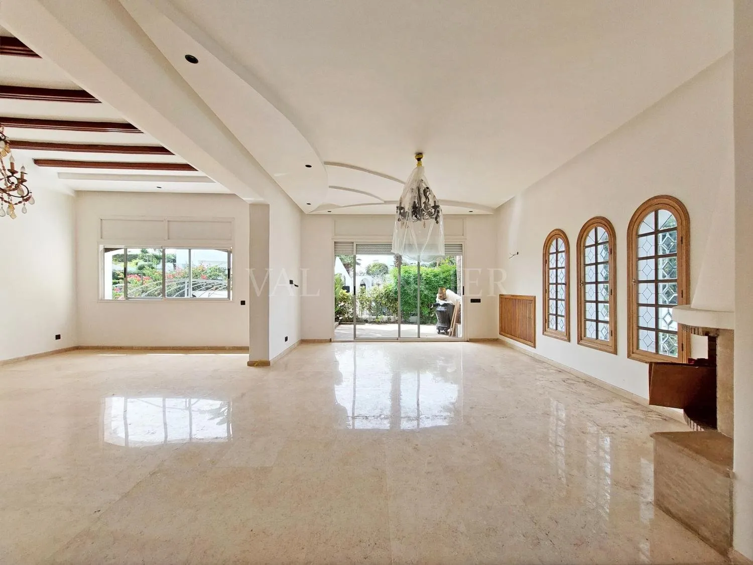 Location très belle villa 4chambres avec piscine à Ain Diab, Casablanca - الدار البيضاء (3)