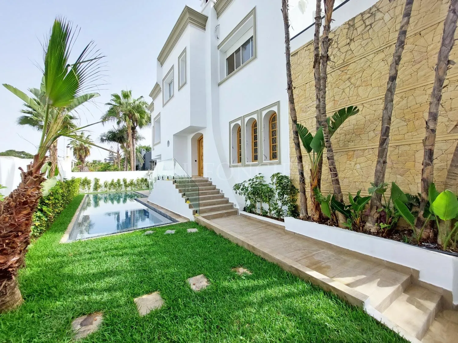 Location très belle villa 4chambres avec piscine à Ain Diab, Casablanca - الدار البيضاء (2)