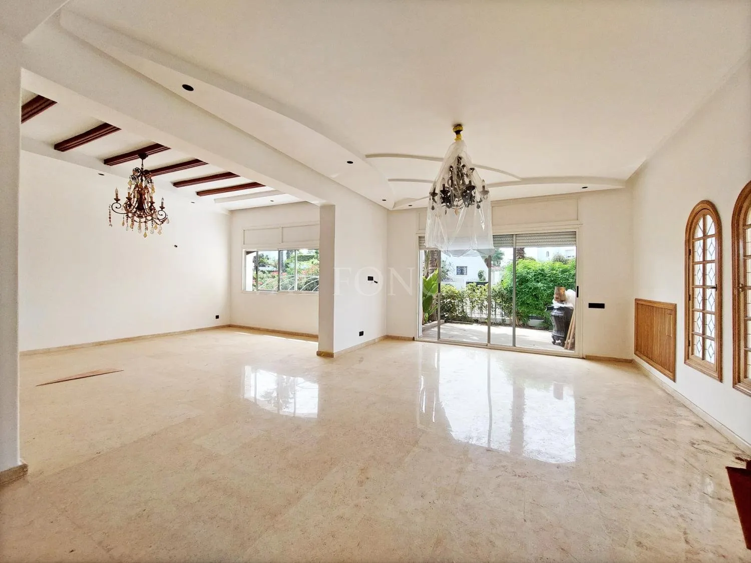 Location très belle villa 4chambres avec piscine à Ain Diab, Casablanca - الدار البيضاء (4)