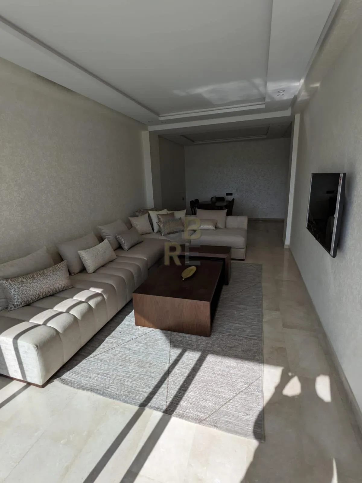 Magnifique appartement neuf entièrement meublé à Hay Riad - الرباط
