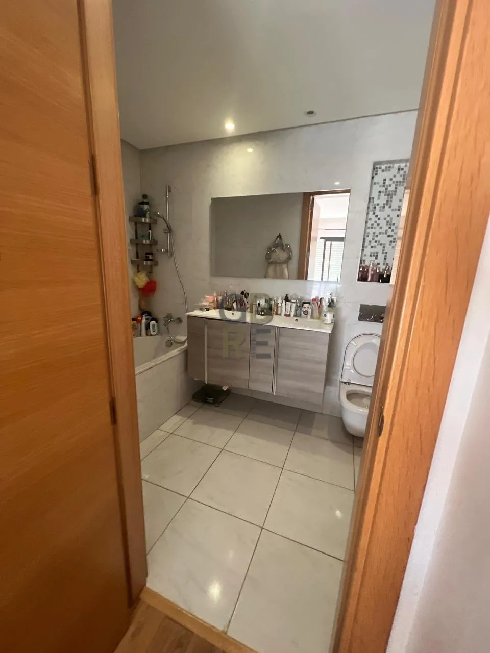 Très Bel Appartement sans vis-à-vis à louer à Hay Riad - الرباط (3)