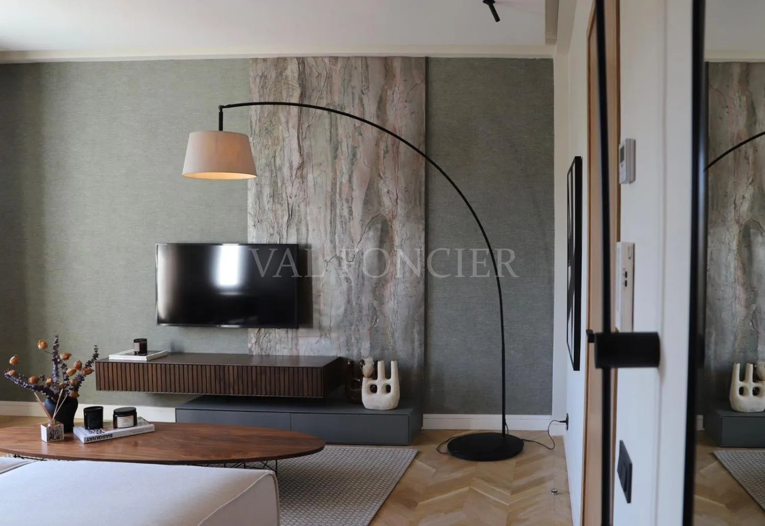 Location sublime studio meublé et équipé avec terrasse Ain Diab, Casablanca - الدار البيضاء