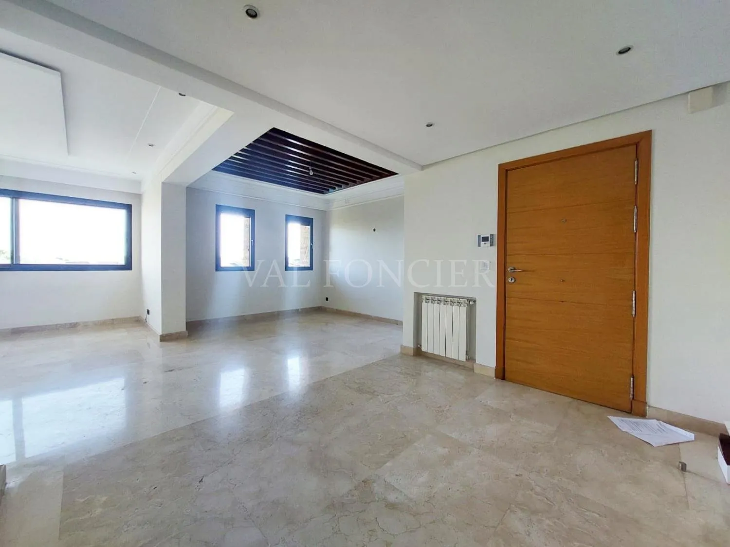 Location très bel appartement 150m2 3chambres, Bouskoura ville verte - الدار البيضاء (3)