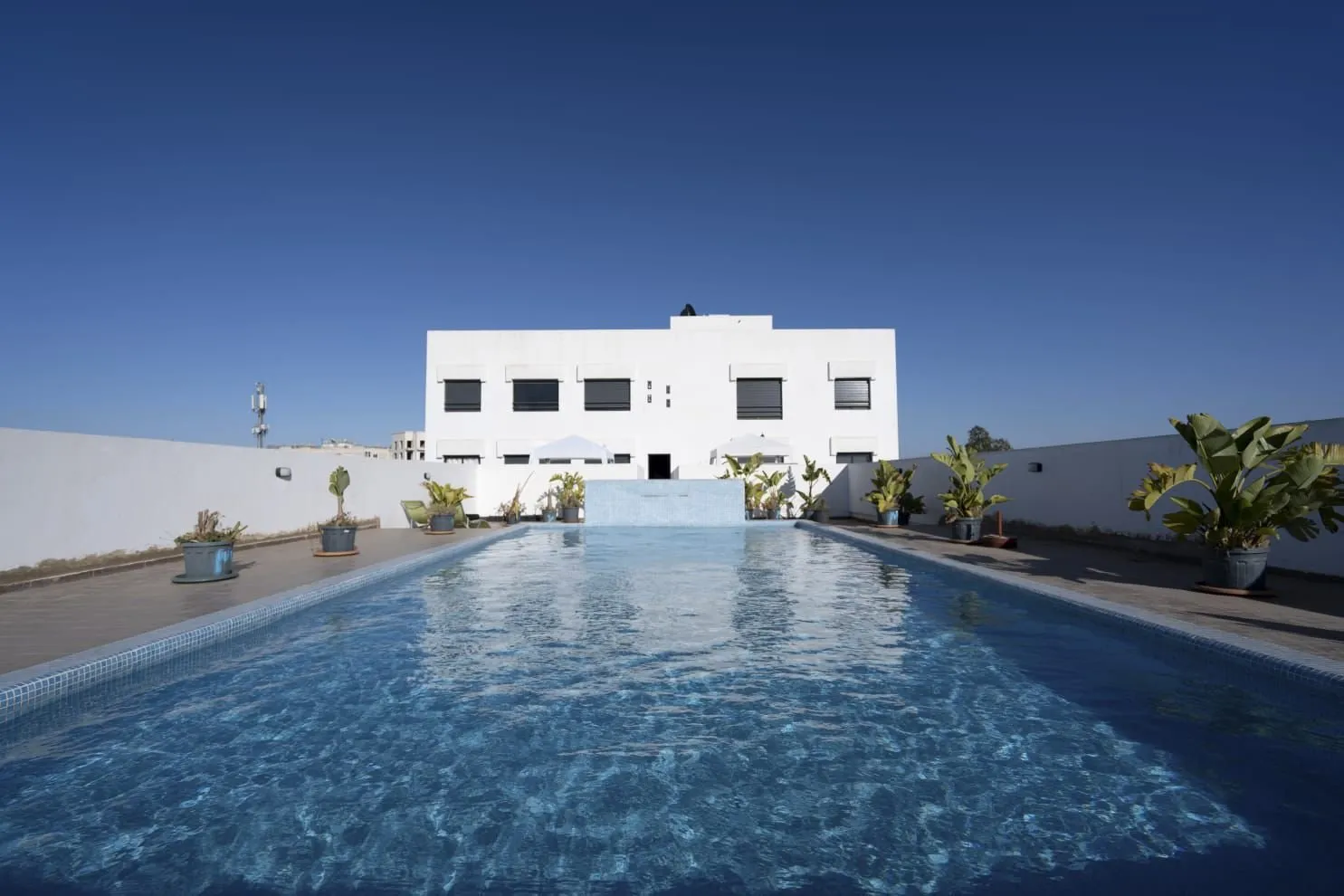 SUEPRBE APPARTEMENT MEUBLE / OASIS - الدار البيضاء