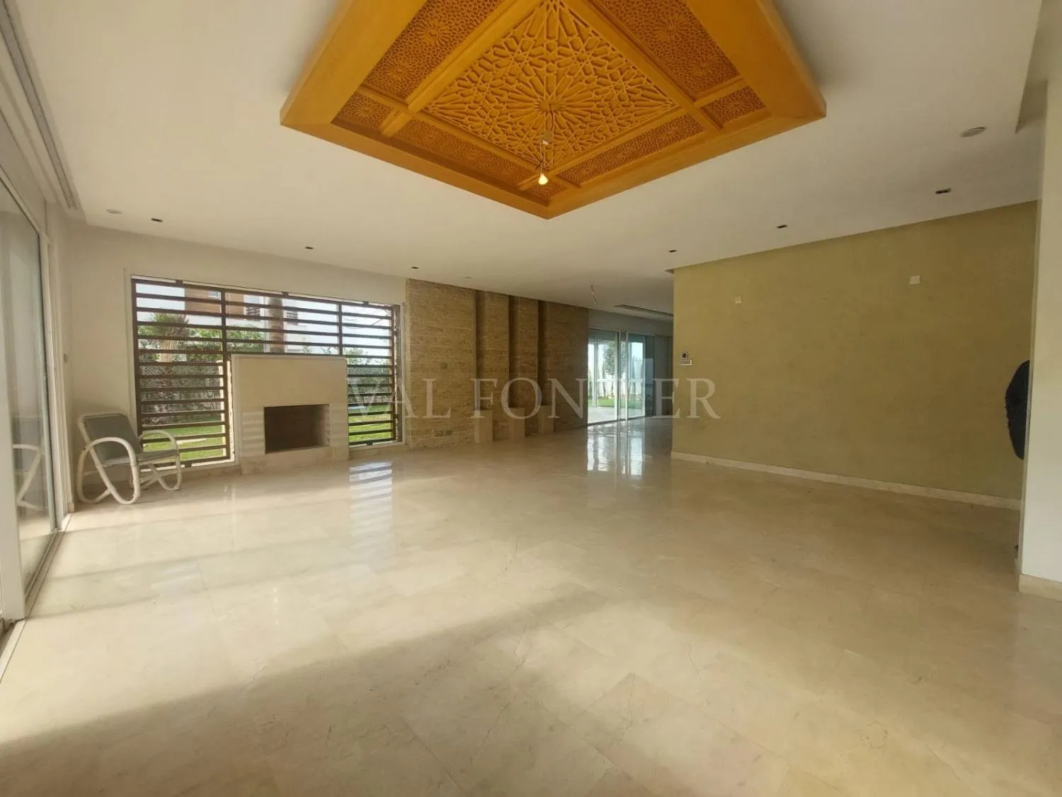 Location villa superficie 650m2 4chambres avec piscine, Bouskoura - الدار البيضاء (4)