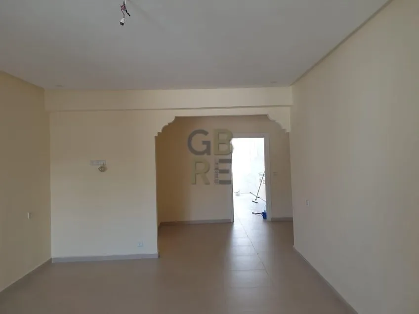 Très joli Appartement rénove à louer, sans vis-à-vis, très ensoleiller - الرباط (2)