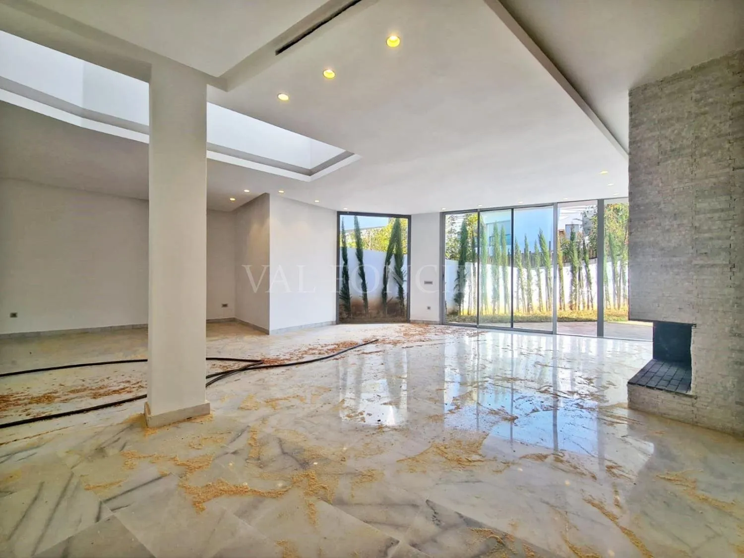 Location très belle villa contemporaine 3chambres avec piscine Ville verte Bouskoura - الدار البيضاء (3)