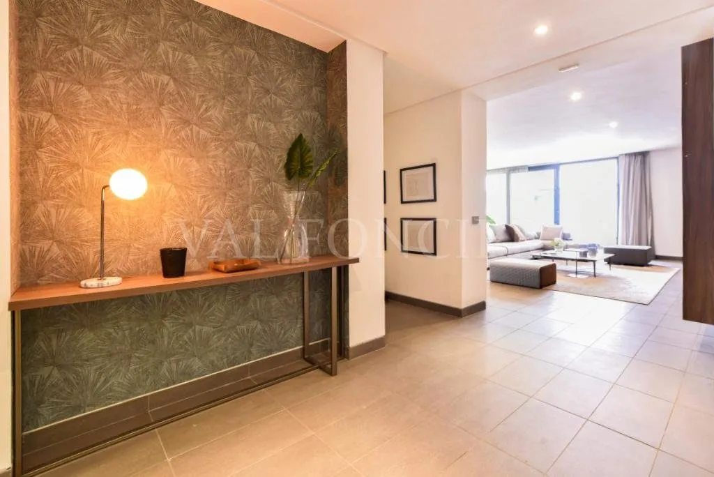 Location luxueux appartement meublé moderne 3chambres avec terrasse, Ain Diab - الدار البيضاء (3)