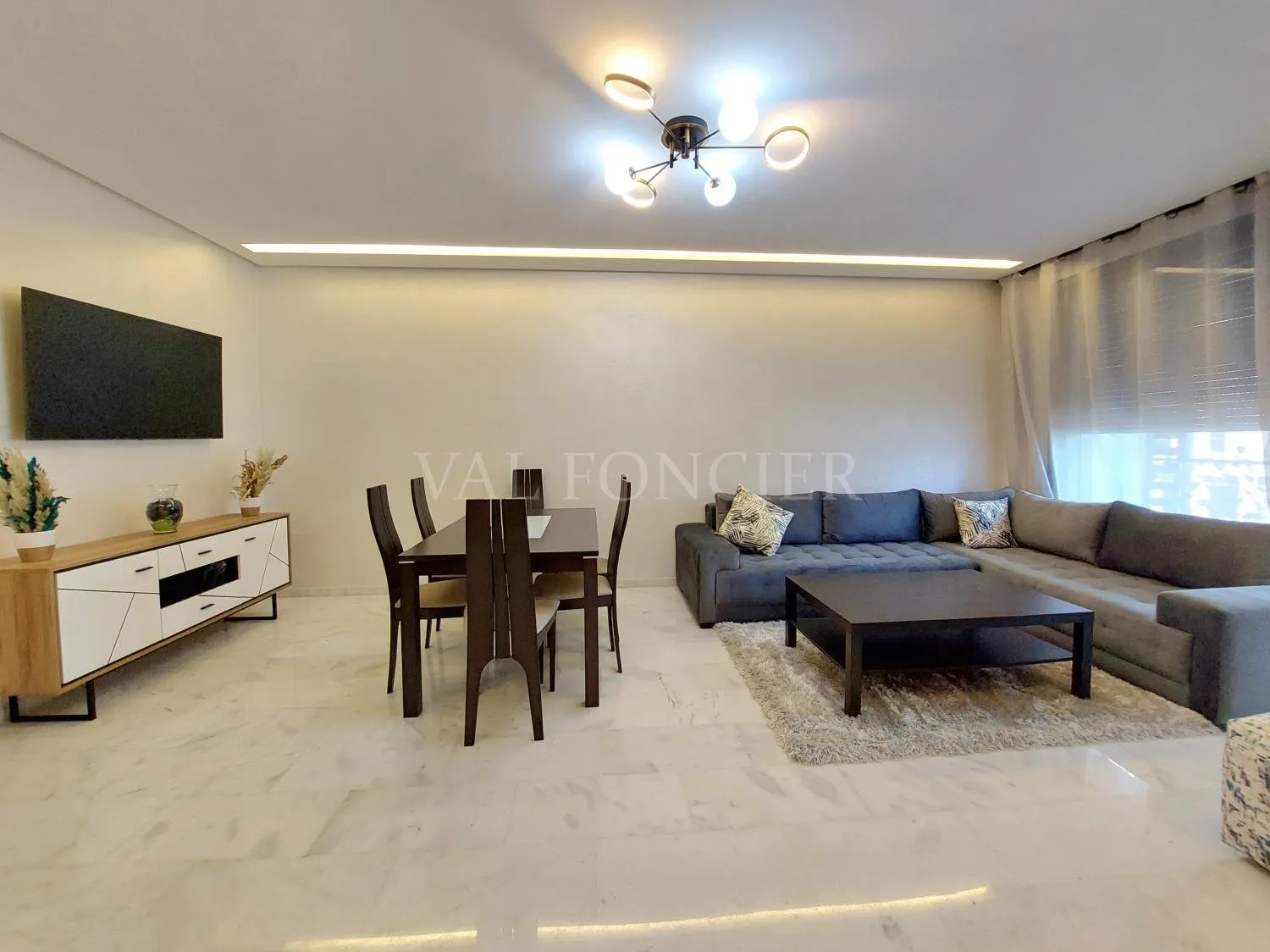 Location bel Appartement neuf meublé 2chambres avec terrasse CFC, Casablanca - الدار البيضاء (2)