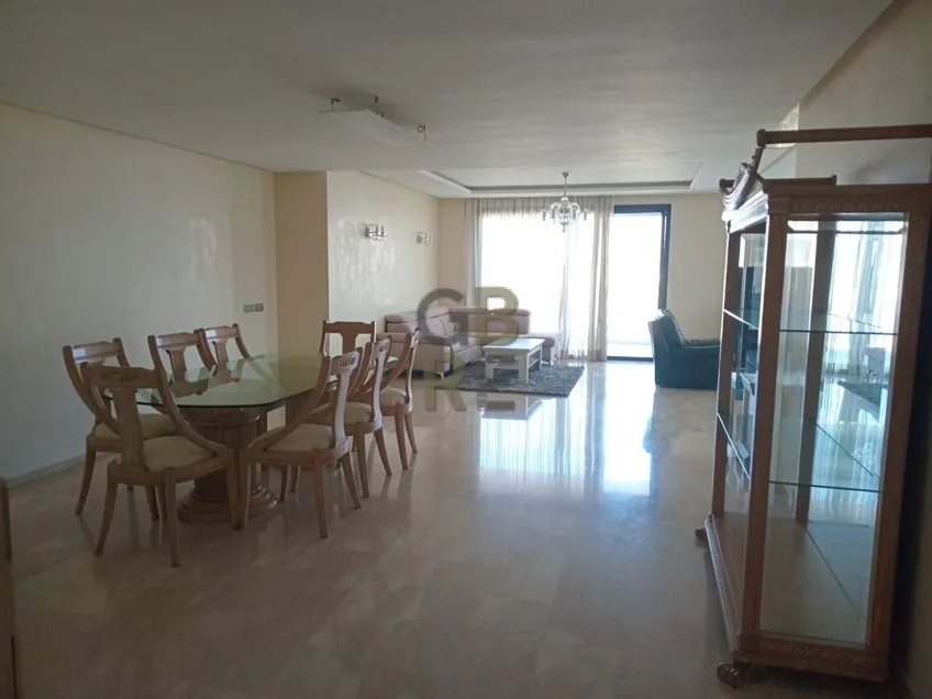Magnifique appartement Meublé sans vis-à-vis, avec 3 façades à louer - الرباط