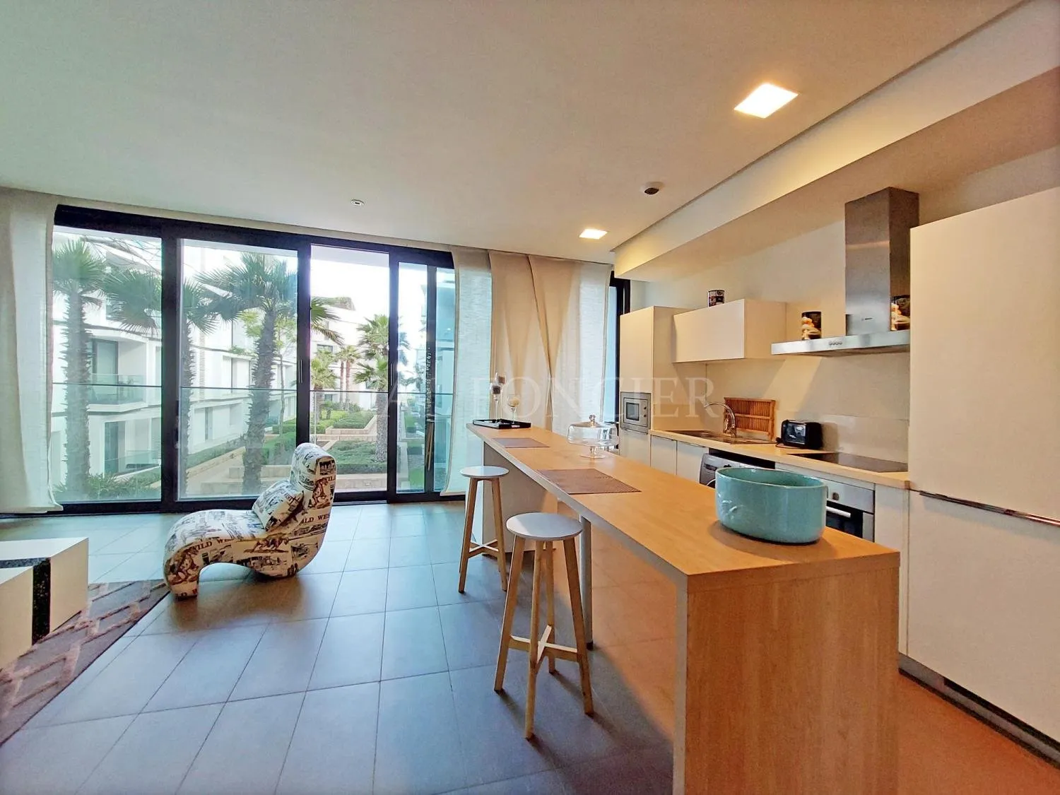 Location magnifique studio spacieux avec vue mer Ain Diab, Casablanca - الدار البيضاء (4)