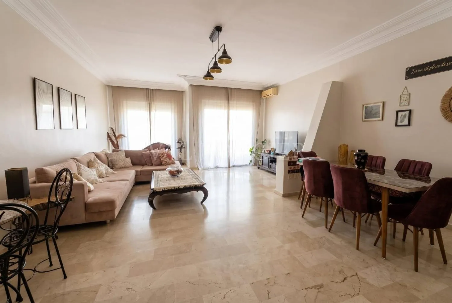 Location appartement  meublé 2chambres Triangle d'or, Casablanca - الدار البيضاء