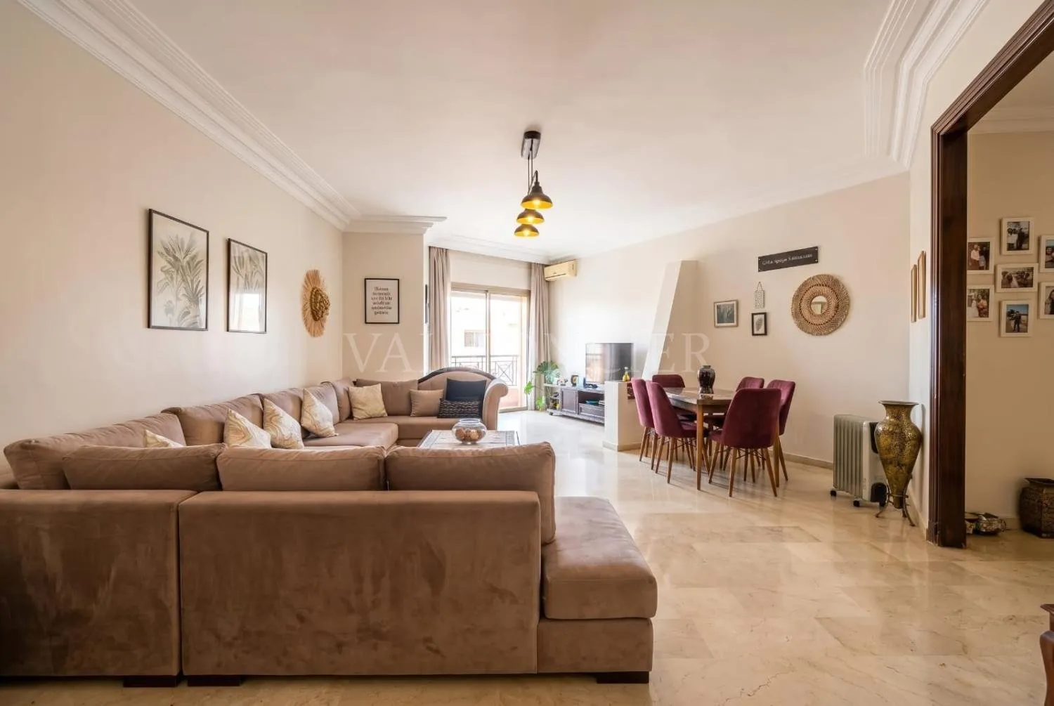 Location appartement  meublé 2chambres Triangle d'or, Casablanca - الدار البيضاء (3)
