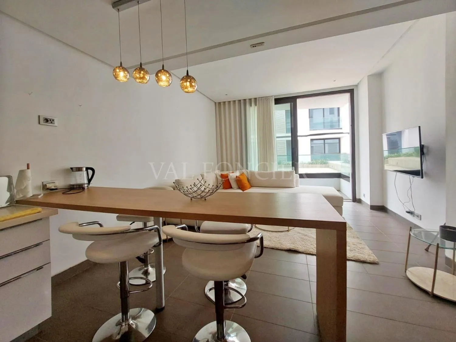 Location studio meublé spacieux  avec accès direct à la plage Ain Diab, Casablanca - الدار البيضاء (3)