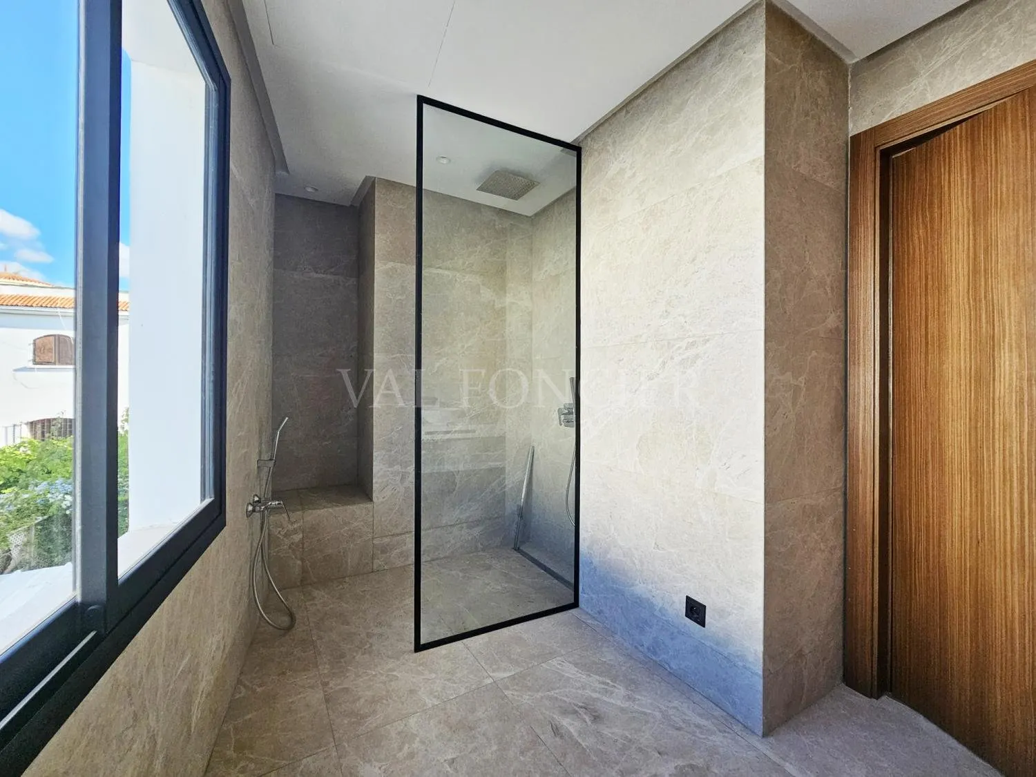 Location magnifique villa ultra moderne 487m2 4chambres avec piscine Ain Diab, Casablanca - الدار البيضاء (4)