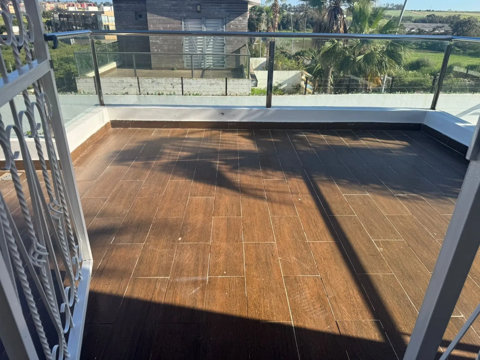 VILLA DISPONIBLE - الدار البيضاء (3)