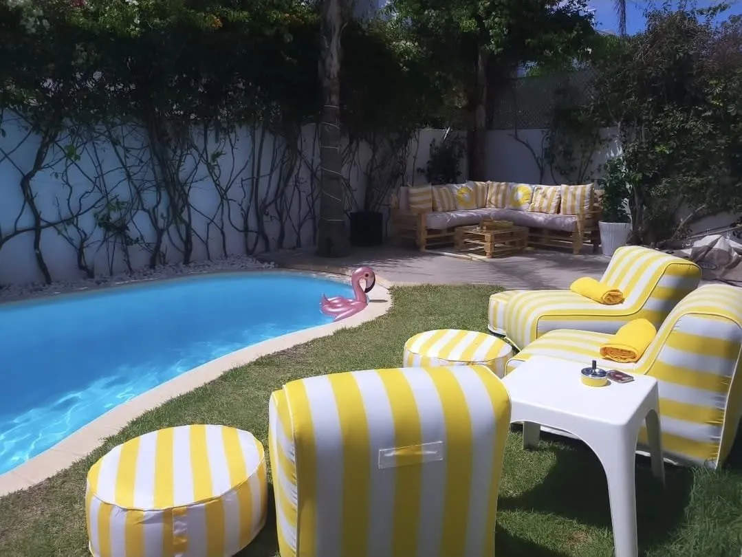 Exclusivité Villa moderne de 3 chambres  semi meublé a darbouazza dans une résidence sécurisée a la location a 2mn des plages privées - الدار البيضاء