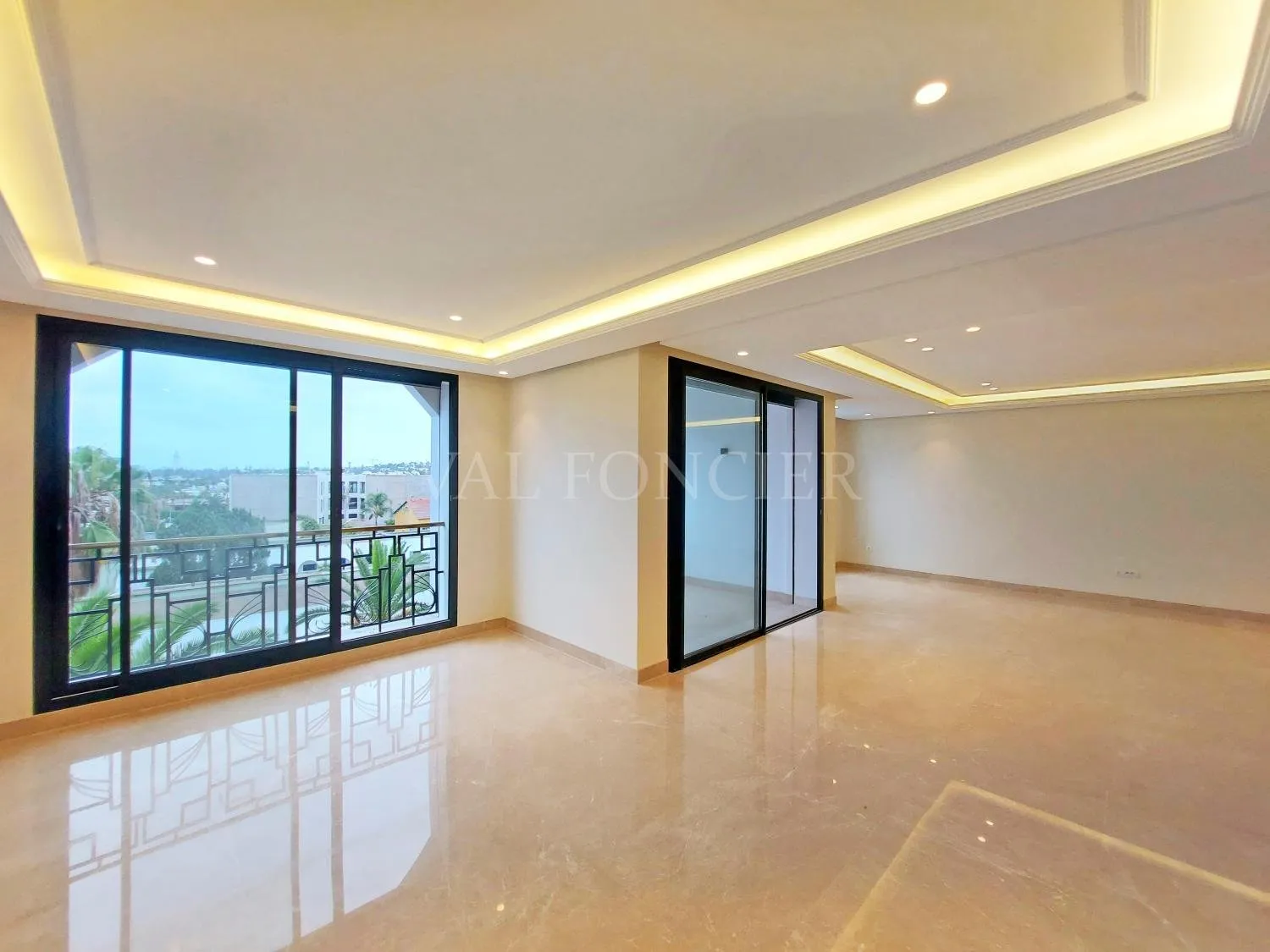Location Exceptionnel Appartement Haussmannien Moderne 200m2 Ain Diab, Casablanca - الدار البيضاء (2)