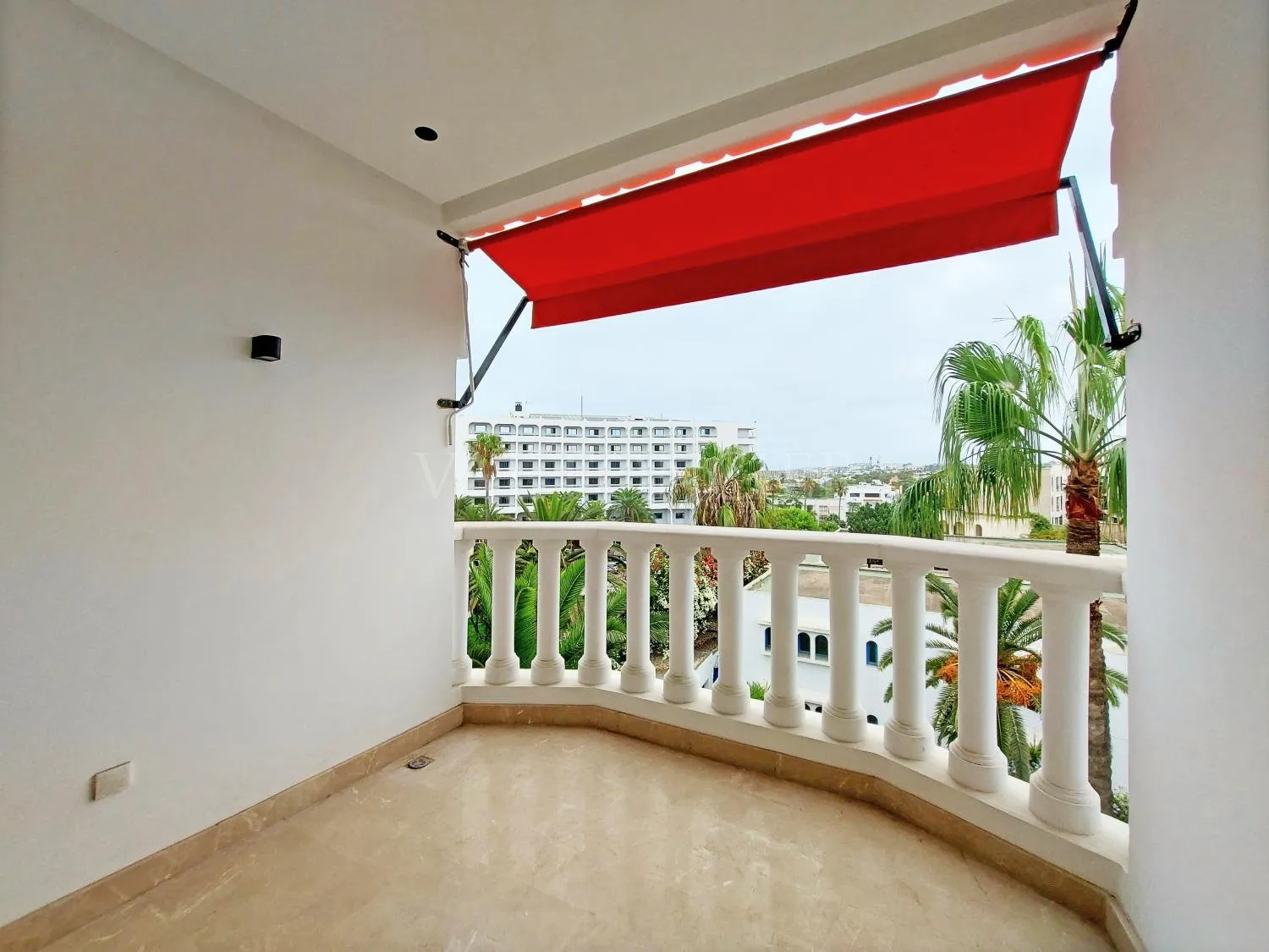 Location Exceptionnel Appartement Haussmannien Moderne 200m2 Ain Diab, Casablanca - الدار البيضاء (3)