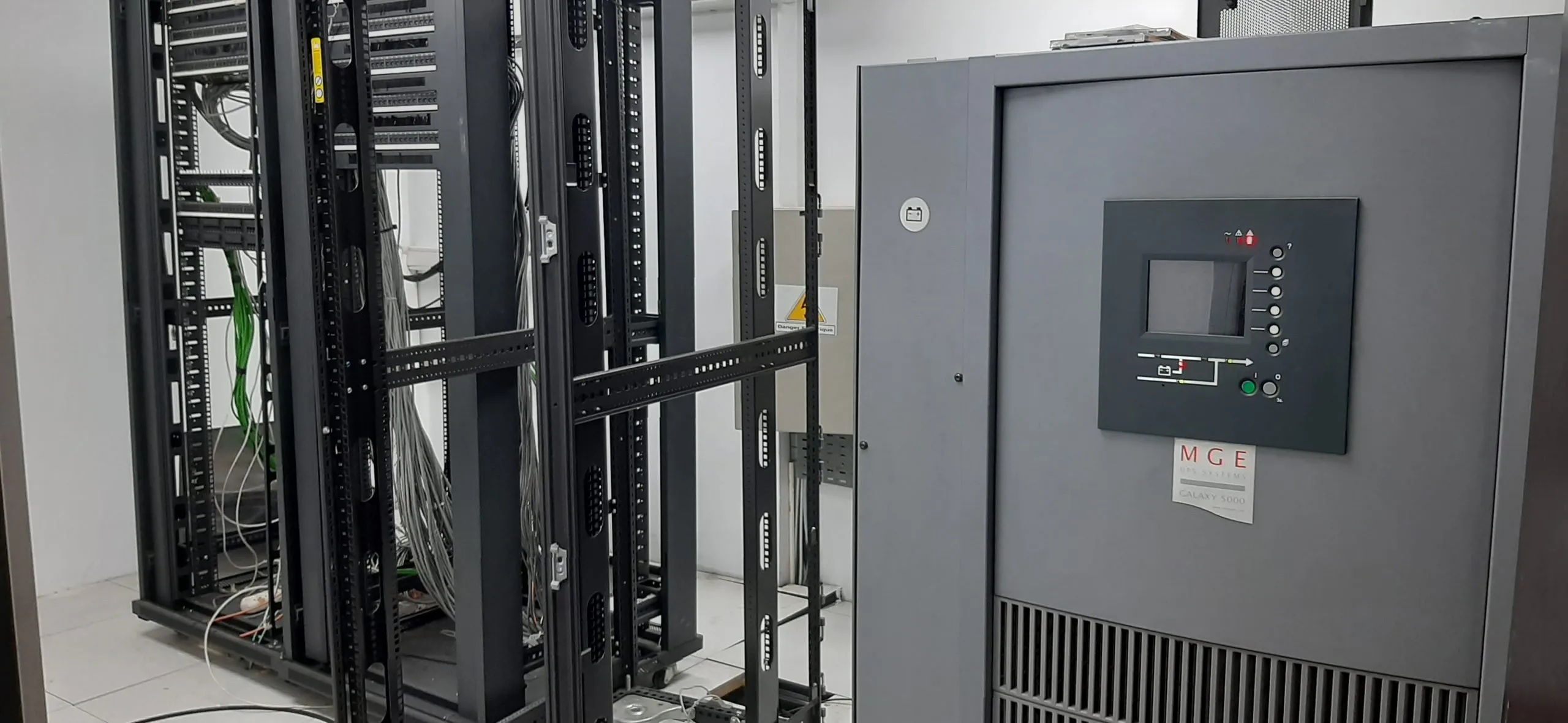 Immeuble professionnel d une surface exploitable de 1650 m2 a la location quartier maarif - الدار البيضاء (4)