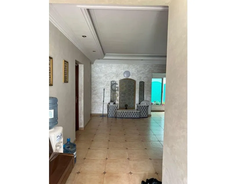 Villa plain-pied à Souissi en location avec piscine - الرباط (2)
