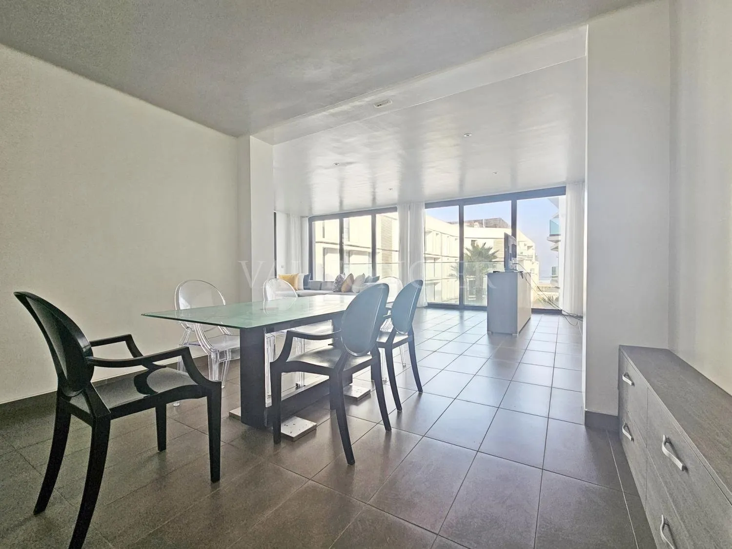 Location magnifique appartement 2chambres meublé vue mer à Anfaplace, Ain diab - الدار البيضاء (3)