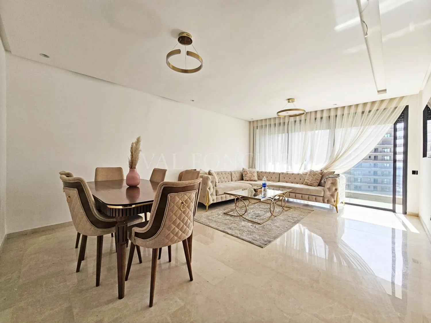 Location appartement 2chambres avec terrasse sans vis à vis, Casablanca Finance City - الدار البيضاء (2)
