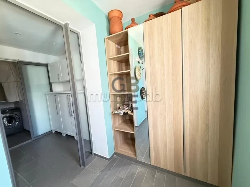 Très Bel Appartement Meublé à Louer à Souissi - الرباط (2)