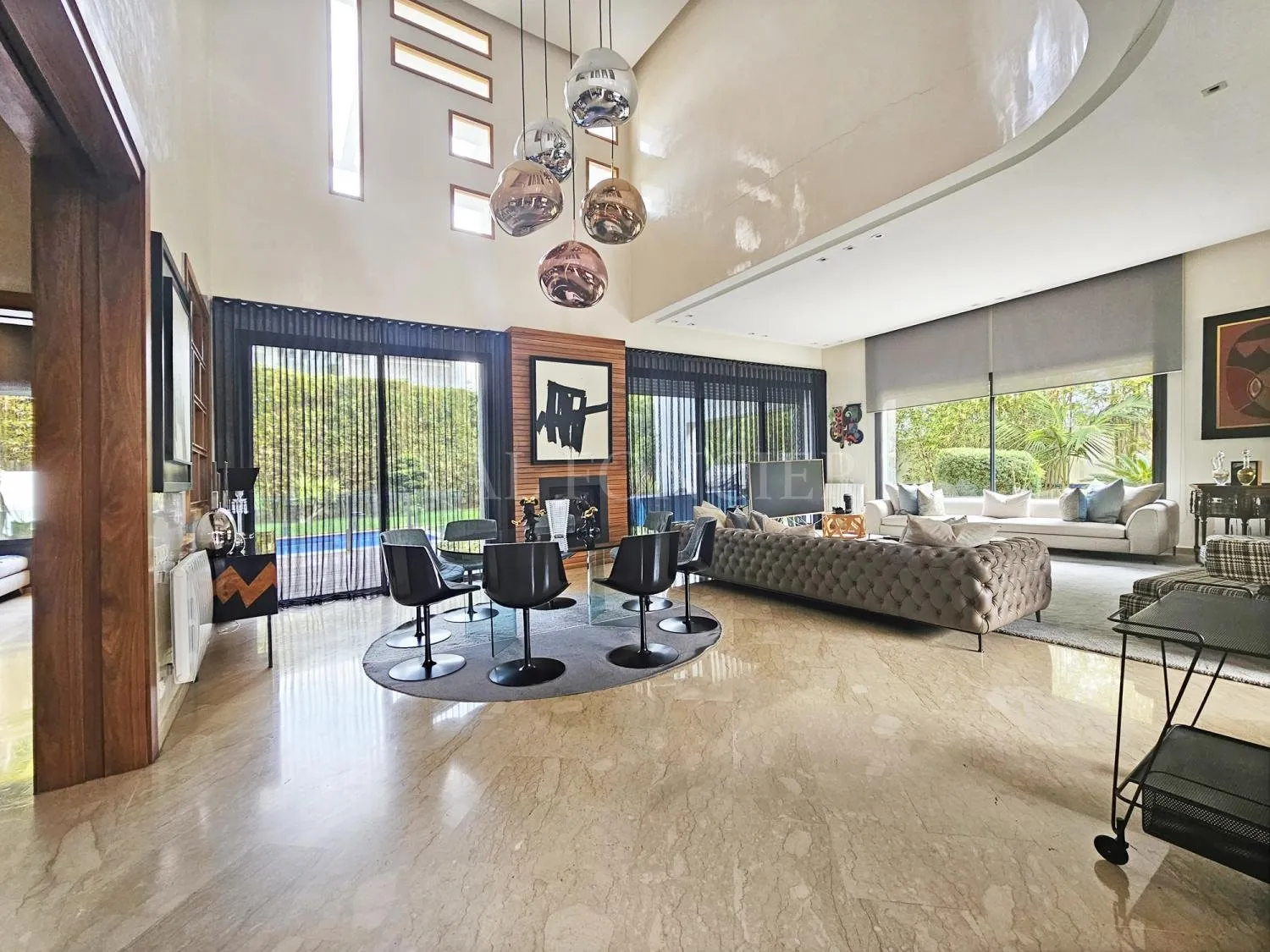Location sublime villa moderne 640m2 4chambres avec piscine, Bouskoura - الدار البيضاء (2)