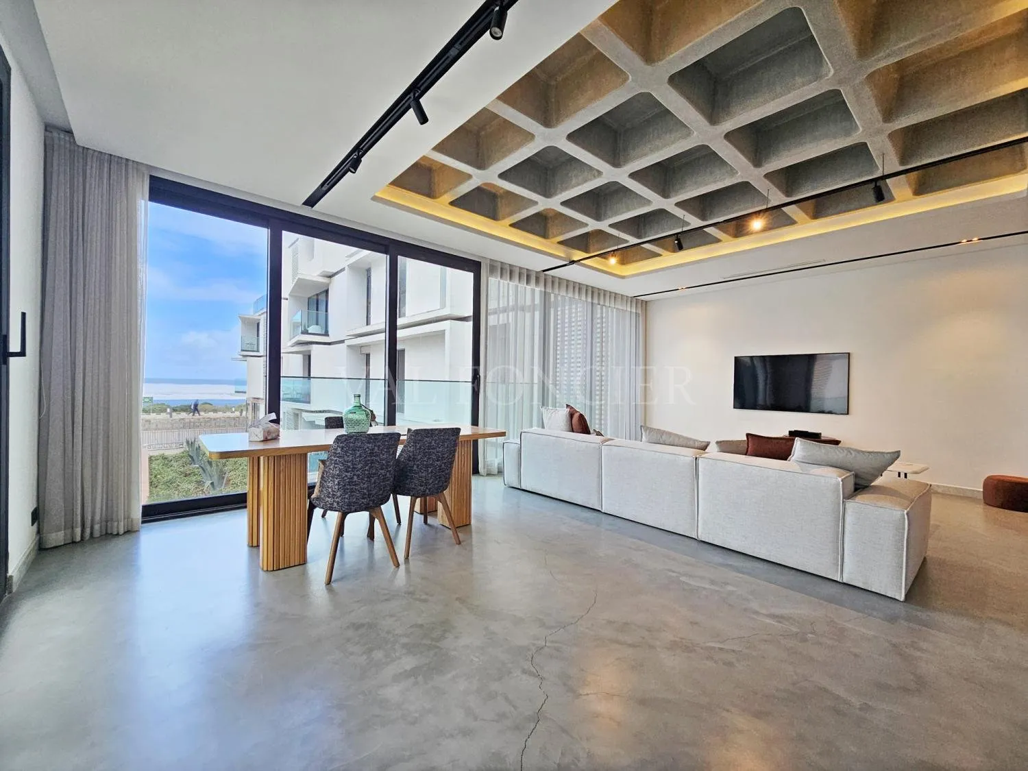 Location d'un appartement exceptionnel avec vue frontale sur la mer à Anfa Place, Ain Diab - الدار البيضاء