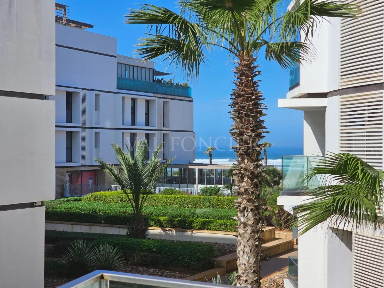 Location magnifique appartement meublé moderne avec balcon et vue mer à Anfa Place - الدار البيضاء