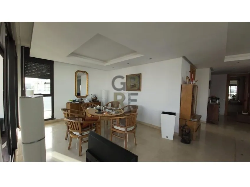 Penthouse à l’Orangeraie avec une grande terrasse en location - الرباط (2)