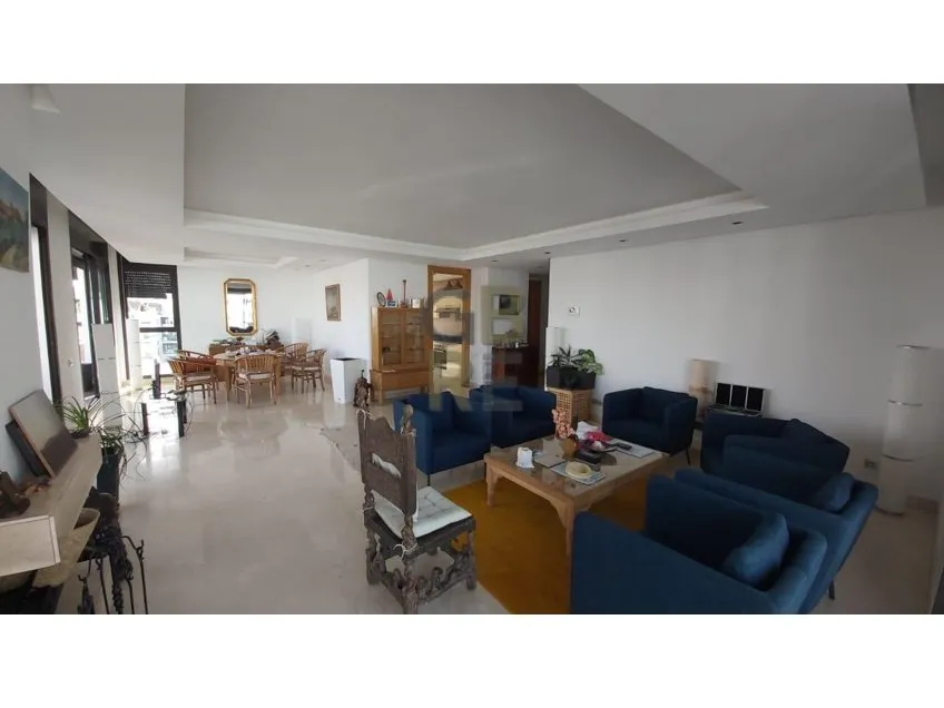 Penthouse à l’Orangeraie avec une grande terrasse en location - الرباط