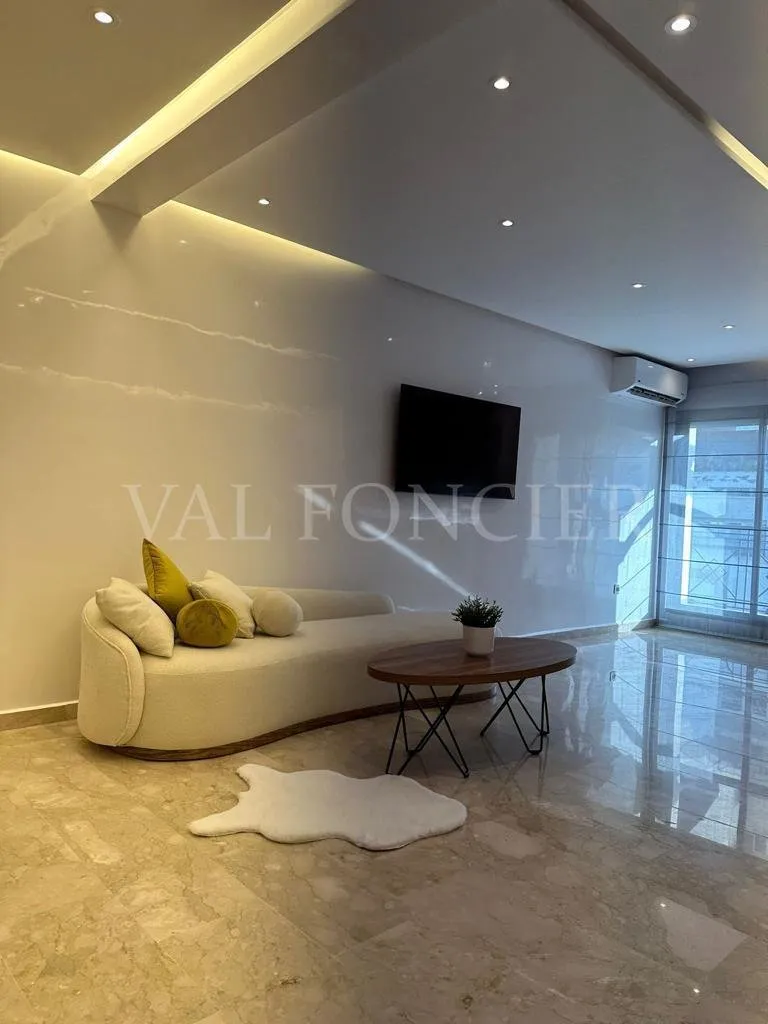 Location appartement 2chambres meublé moderne avec terrasse Racine, Casablanca - الدار البيضاء (3)