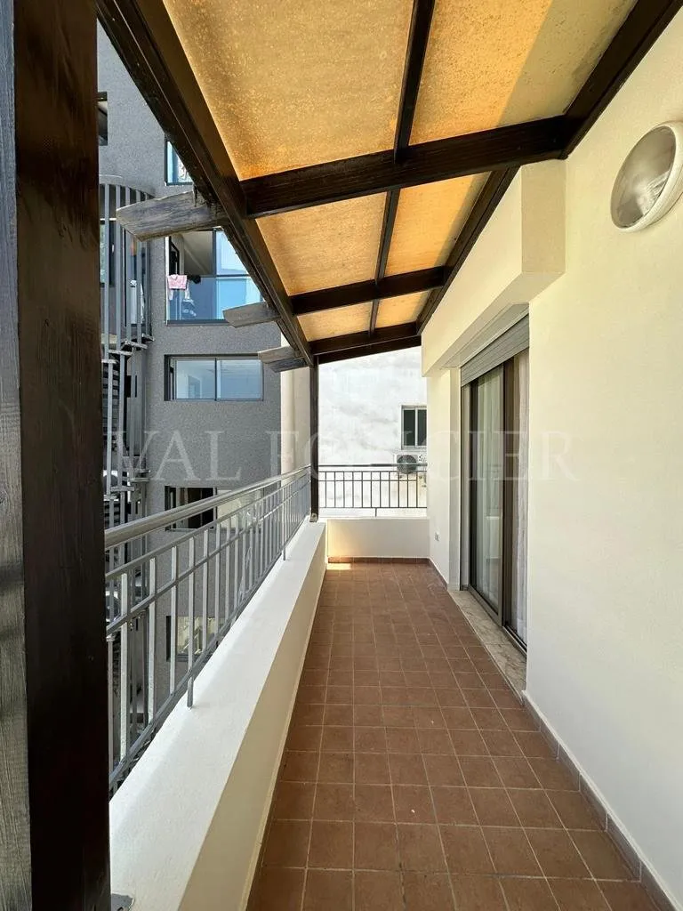 Location appartement 2chambres meublé moderne avec terrasse Racine, Casablanca - الدار البيضاء (4)