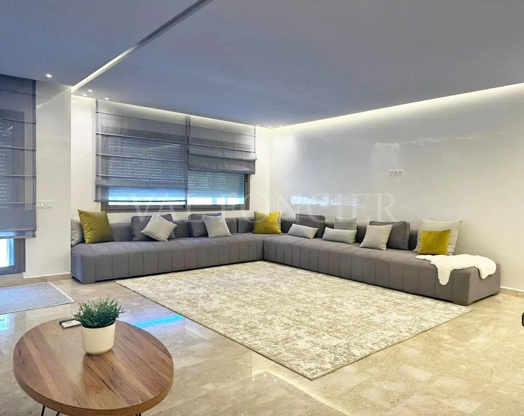 Location appartement 2chambres meublé moderne avec terrasse Racine, Casablanca - الدار البيضاء