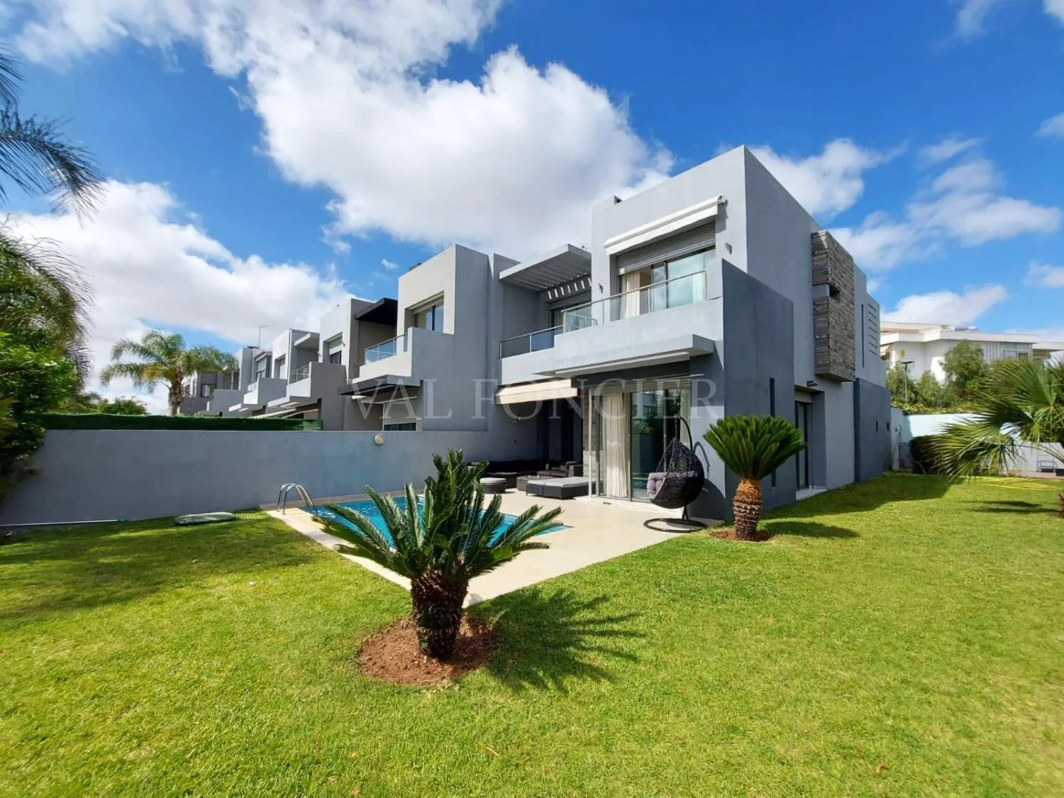 Location Magnifique Villa meublée 517m2 avec piscine à Bouskoura Ville verte - الدار البيضاء (2)