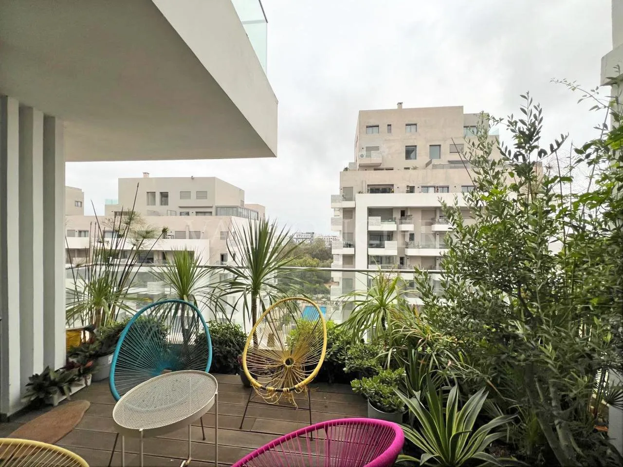 Location appartement exceptionnel meublé moderne avec terrasse, Casablanca Finance City - الدار البيضاء (3)