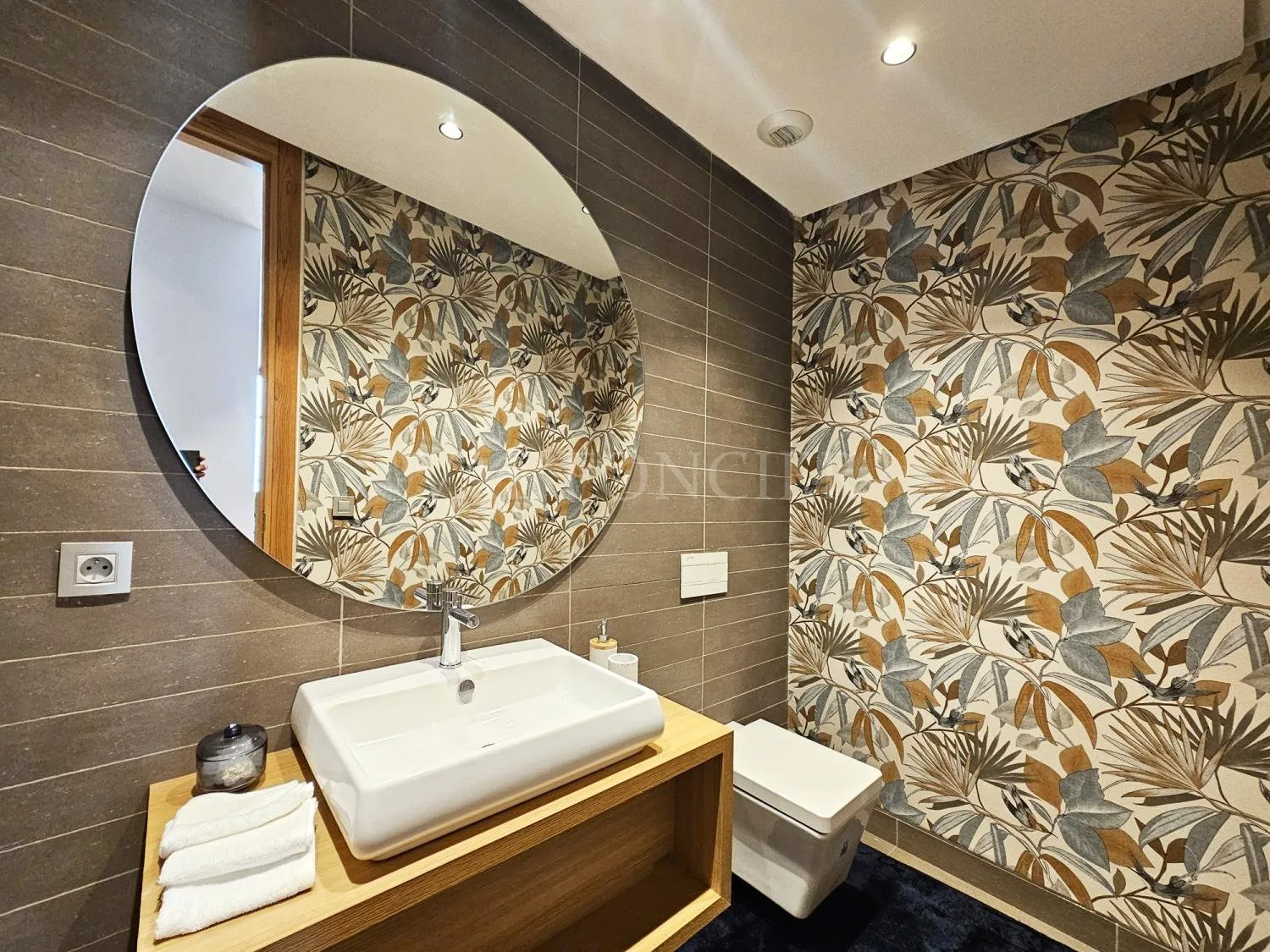 Location appartement exceptionnel 210m2 meublé moderne avec terrasse à Anfa Place - الدار البيضاء (4)