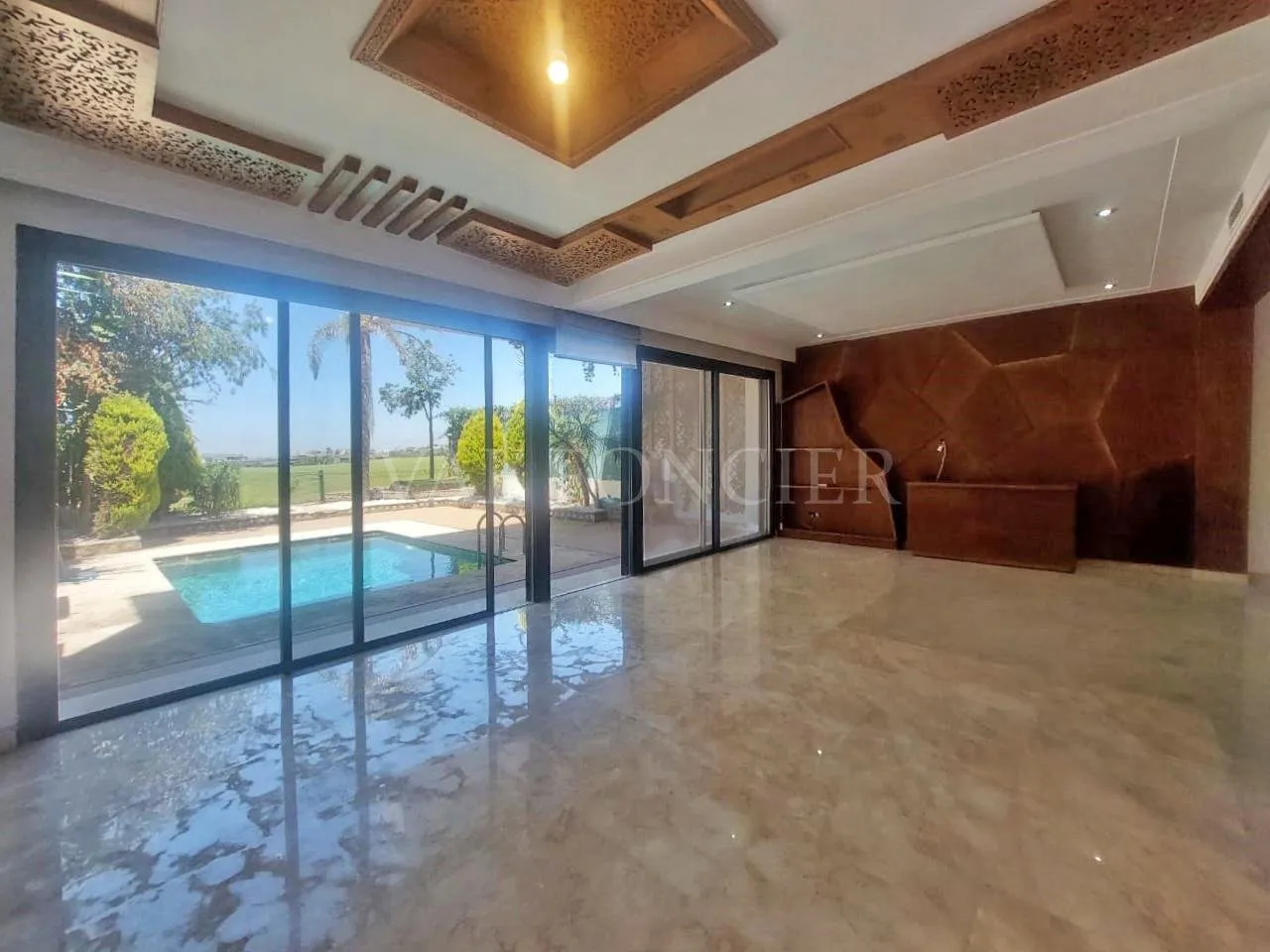 Location villa Front de Golf 4chambres avec piscine à Bouskoura Ville verte - الدار البيضاء (4)