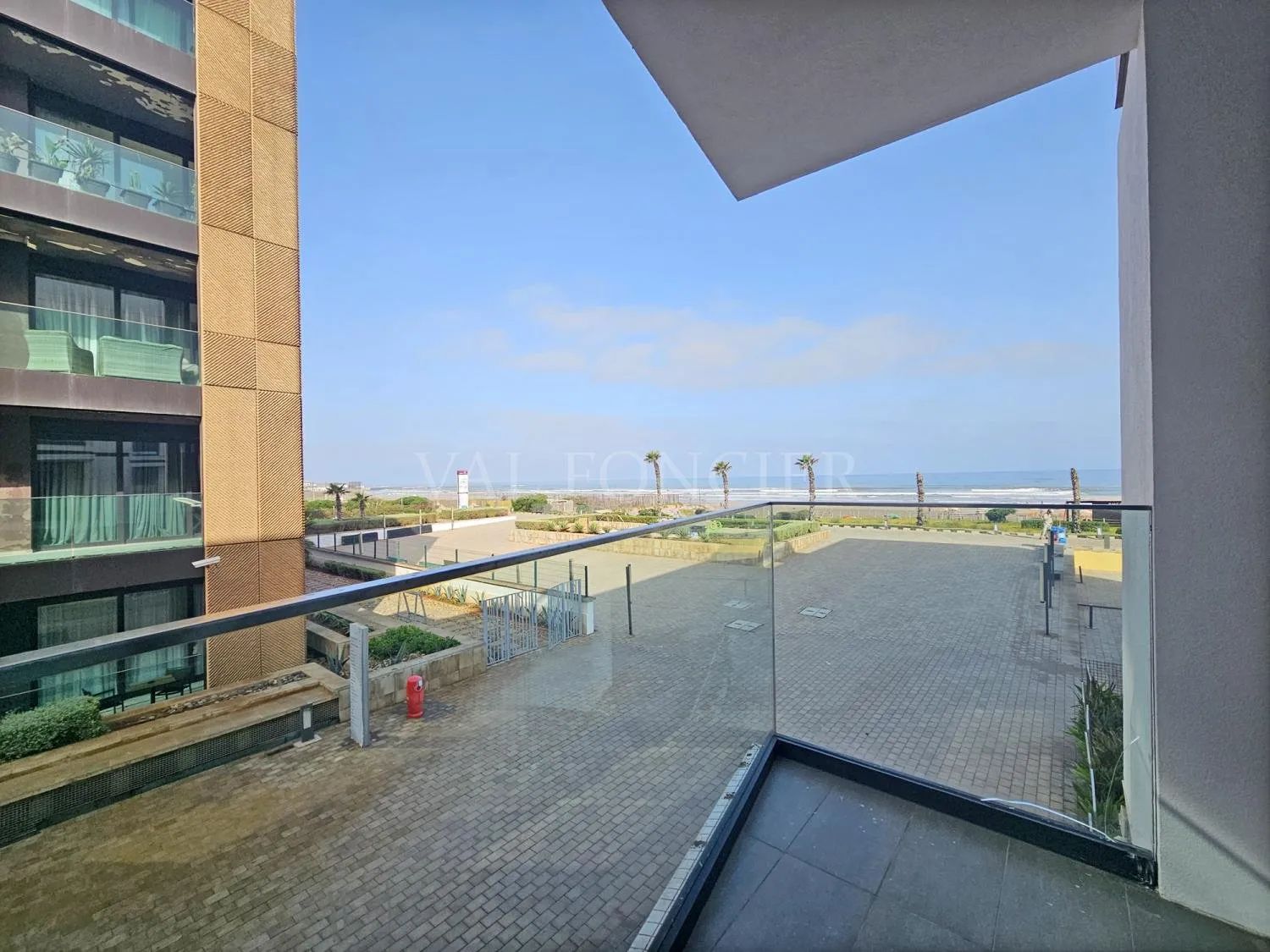 Location Magnifique appartement 2chambres avec vue frontale sur mer à Anfa Place - الدار البيضاء (4)