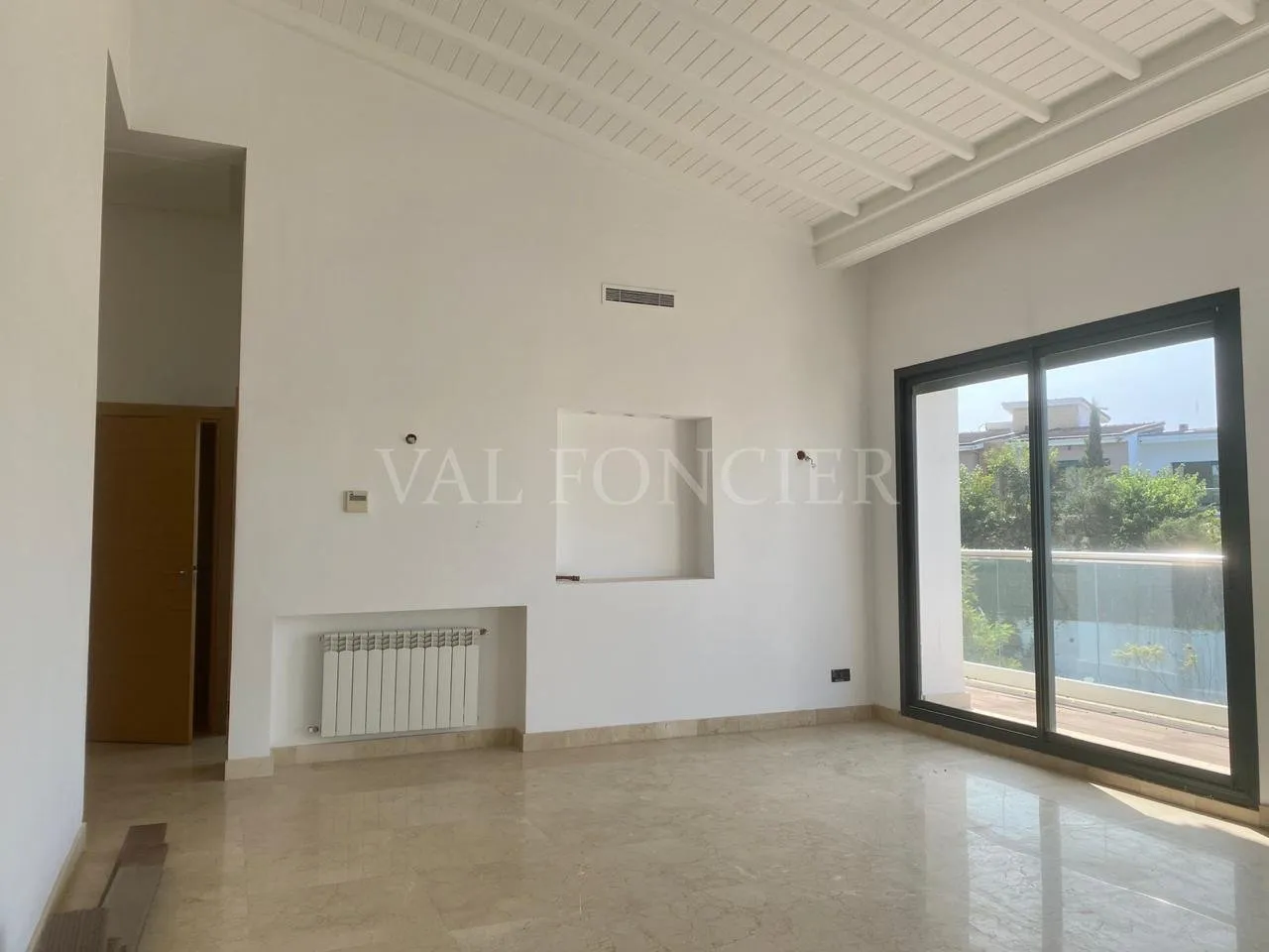 Location duplex 220m2 3chambres avec terrasse et vue dégagée Bouskoura Ville Verte - الدار البيضاء (3)