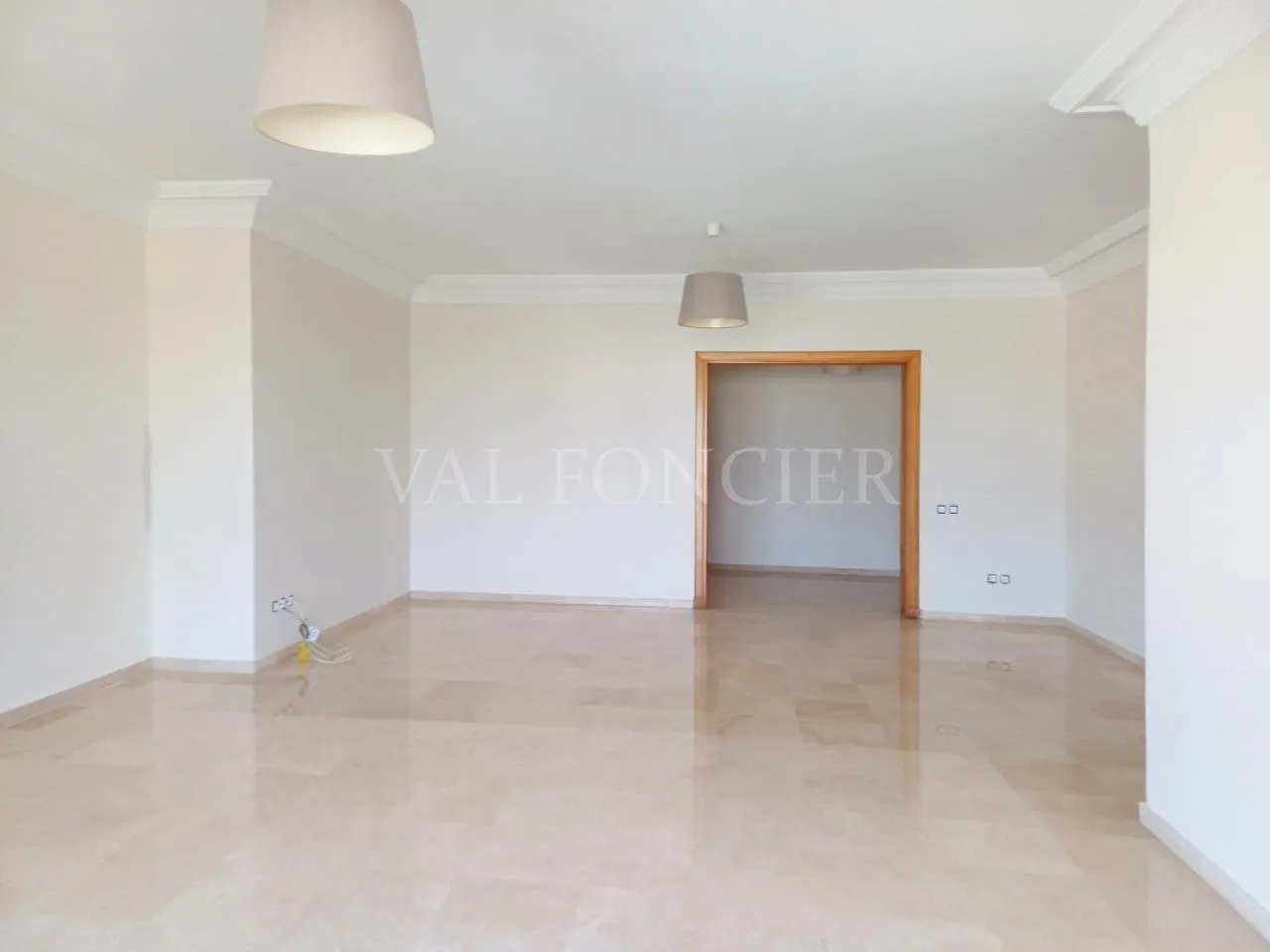 Magnifique appartement à Louer avec Terrasse Racine, Casablanca - الدار البيضاء (2)