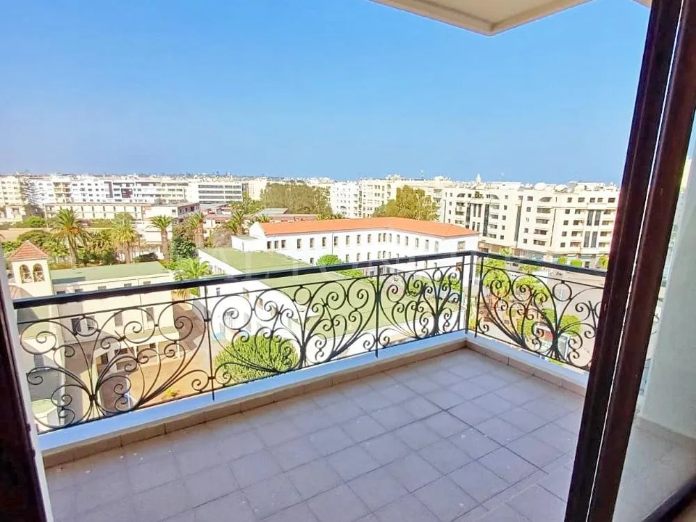 Magnifique appartement à Louer avec Terrasse Racine, Casablanca - الدار البيضاء (3)