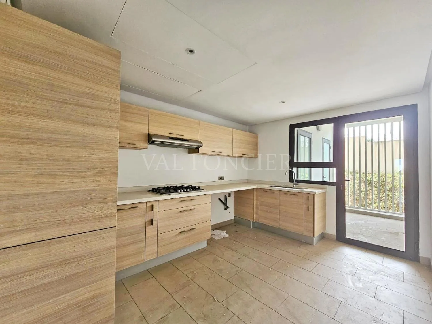 Appartement moderne 2chambres avec Terrasse à louer à Ain Diab, Casablanca - الدار البيضاء (4)
