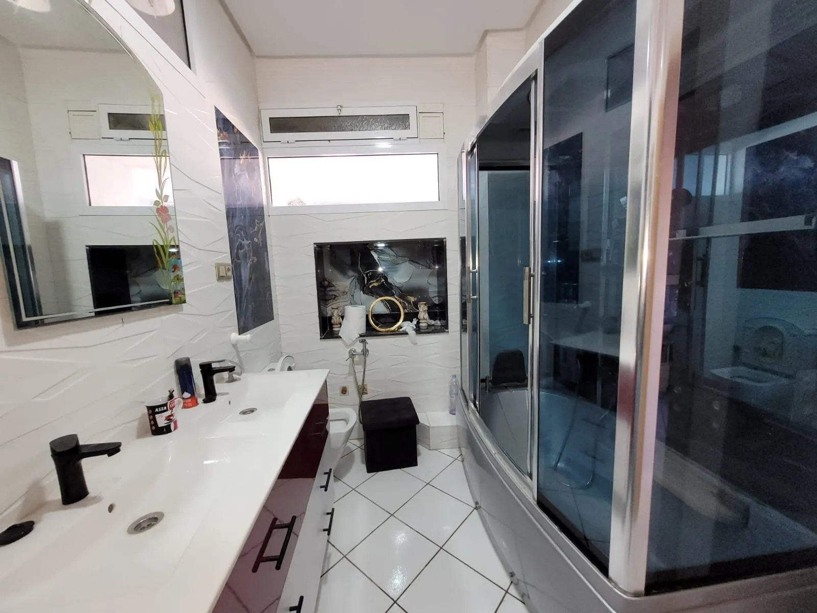 BEL APPT MEUBLE ETAGE ELEVE -CENTRE VILLE- - الدار البيضاء (2)