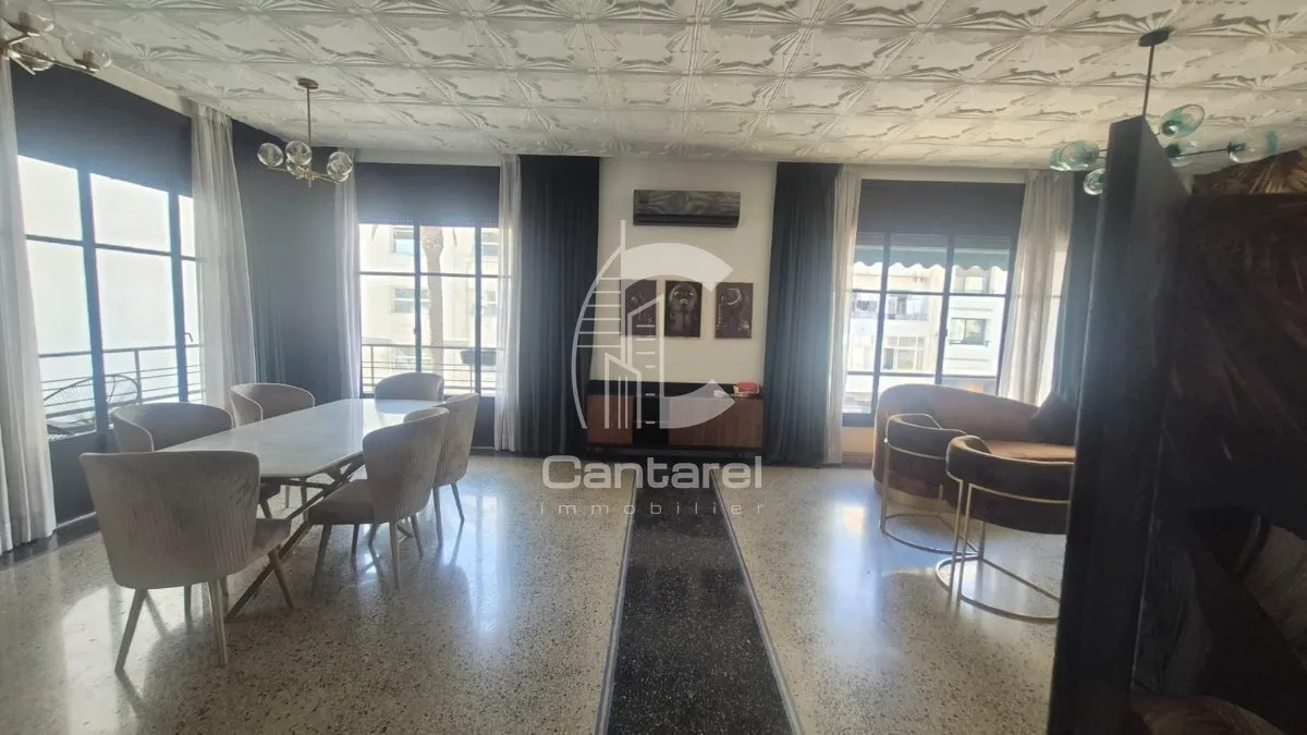 Location d'un joli appt meublé ART DECO gauthier - الدار البيضاء (4)