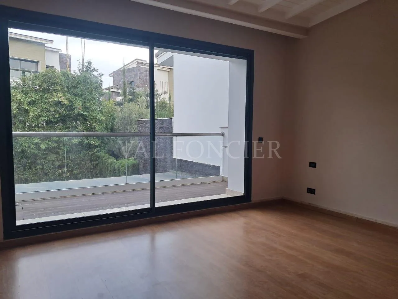 Location villa 3chambres avec piscine Bouskoura, Casablanca - الدار البيضاء (2)