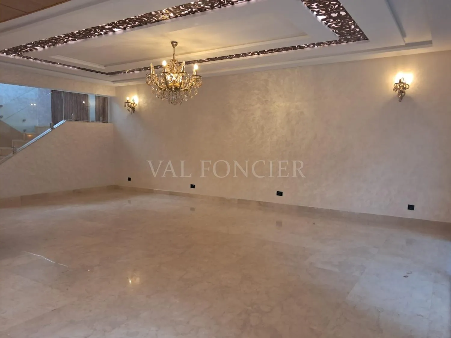 Location villa 3chambres avec piscine Bouskoura, Casablanca - الدار البيضاء (3)