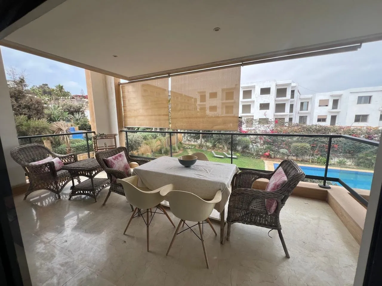 APPARTEMENT MEUBLE A LOUER A DAR BOUAZZA - الدار البيضاء (2)